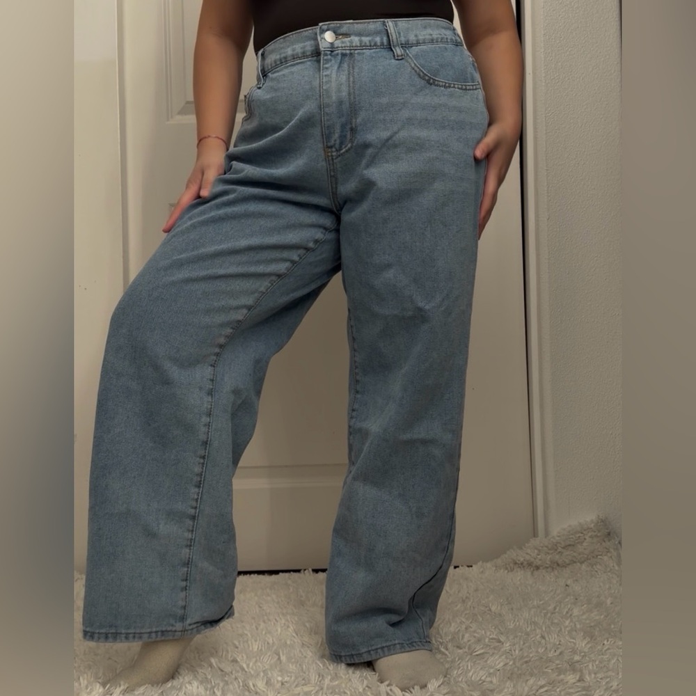 SHEIN Classic Blue Flare Jeans
